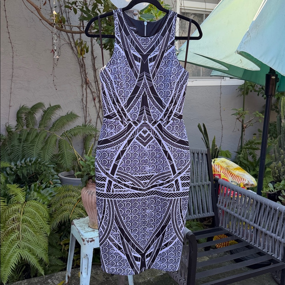 bebe Black White Geometric Racerback Bodycon Dress